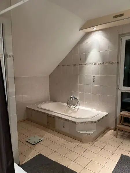 +Einzigartiges Einfamilienhaus mit Nebengebäude in Enzesfeld-Lindabrunn+