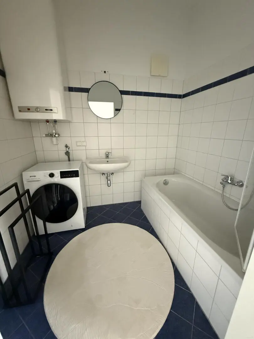 Exklusive Dachgeschoss-Wohnung in Top-Lage mit Terrasse und Schlossbergblick!  ++Videorundgang++