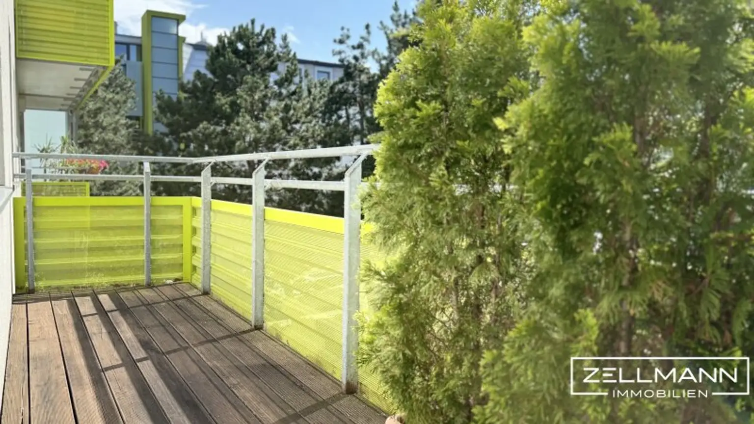 Repräsentatives Wohnen mit Stil und Substanz – großzügige Eigentumswohnung mit Balkon & Loggia | ZELLMANN IMMOBILIEN