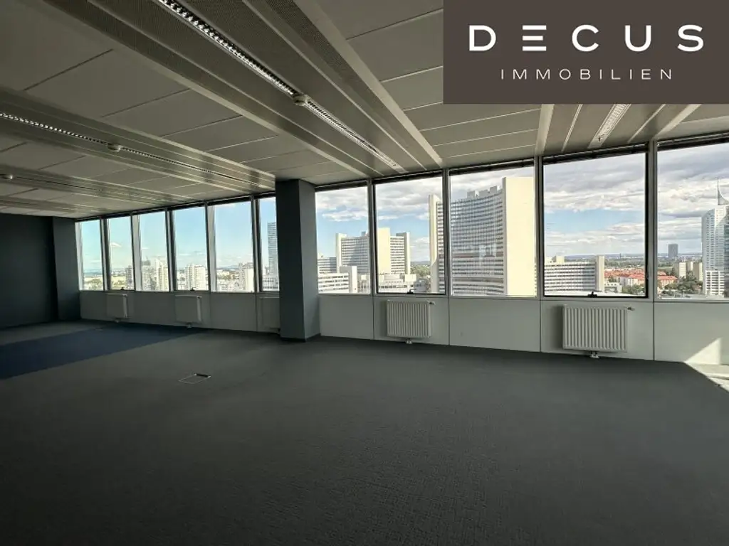 + + + BÜROS MIT AUSBLICK + + + IM SATURN TOWER + + +