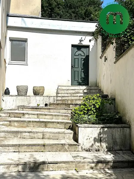 Wohnen am grünen Stadtrand - 160 m² Gartenwohnung in absoluter Ruhelage