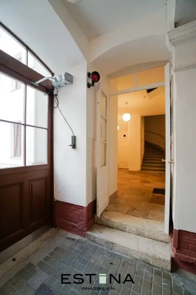 Lichtdurchflutete Dachgeschoss-Maisonette mit großzügiger Dachterrasse - Nahe U4 Pilgramgasse