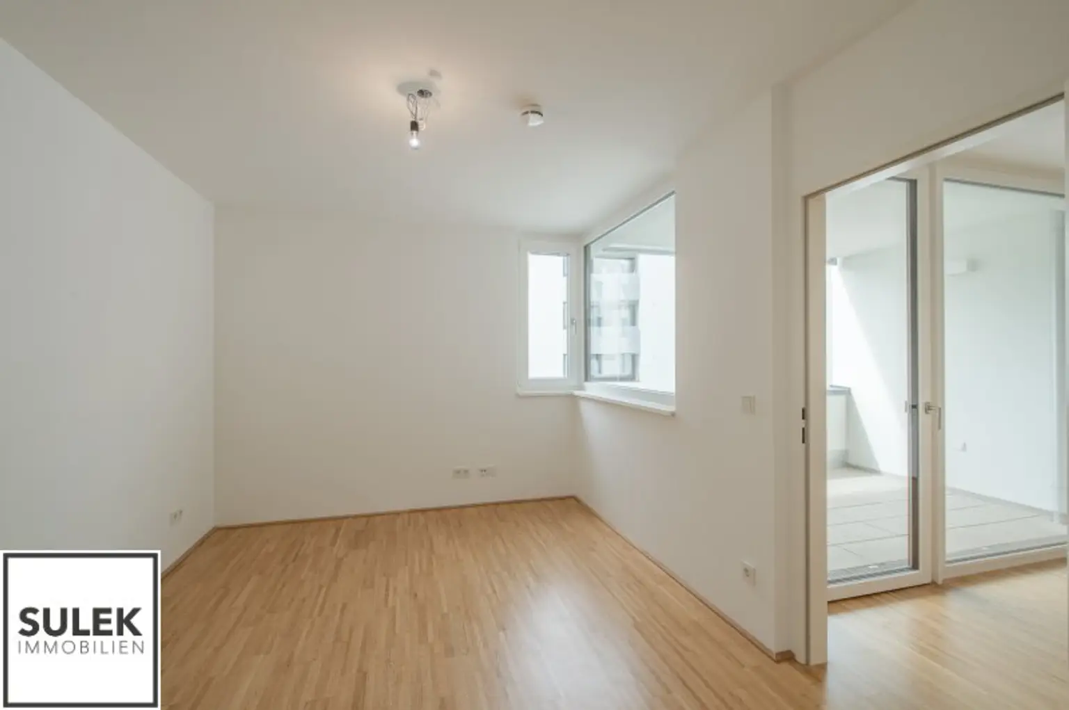Gut aufgeteilte 2-Zimmer Neubauwohnung mit Loggia // nähe U4 & U6 // ab November verfügbar!