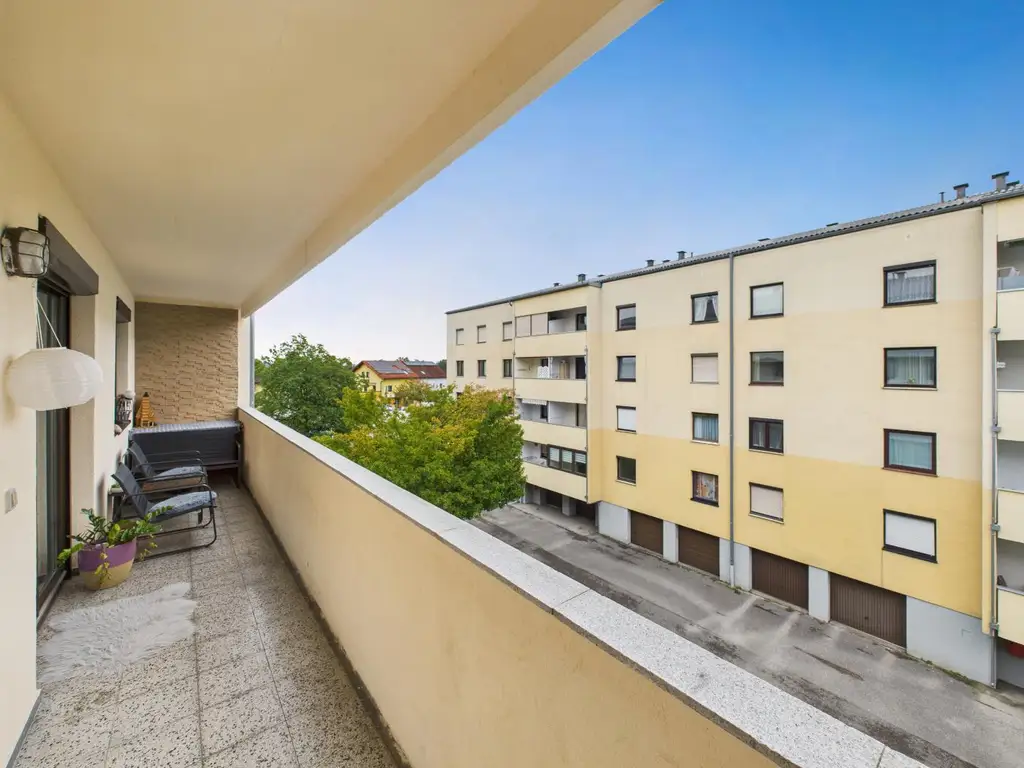 Helle 3-Zimmer Wohnung mit Loggia in Bestlage von Wels