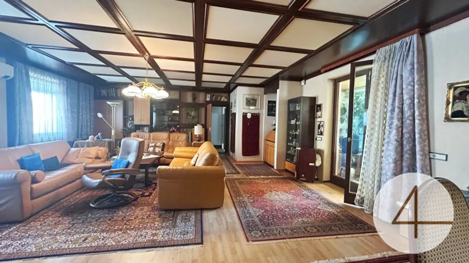 Großzügiger Bungalow mit Wintergarten und Garage im Herzen von Deutsch Wagram