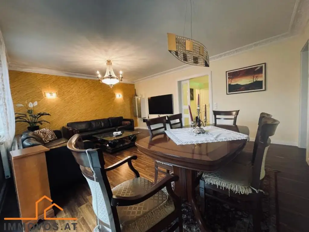 *PERFEKTE RAUMPLANUNG - GROSSE WOHNUNG ZUM WOHLFÜHLEN mit GRÜNBLICK*