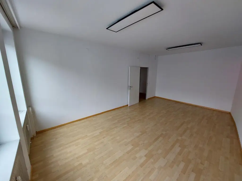 2 Zimmer Büro im Cordatushaus Wels zu mieten (3.OG)