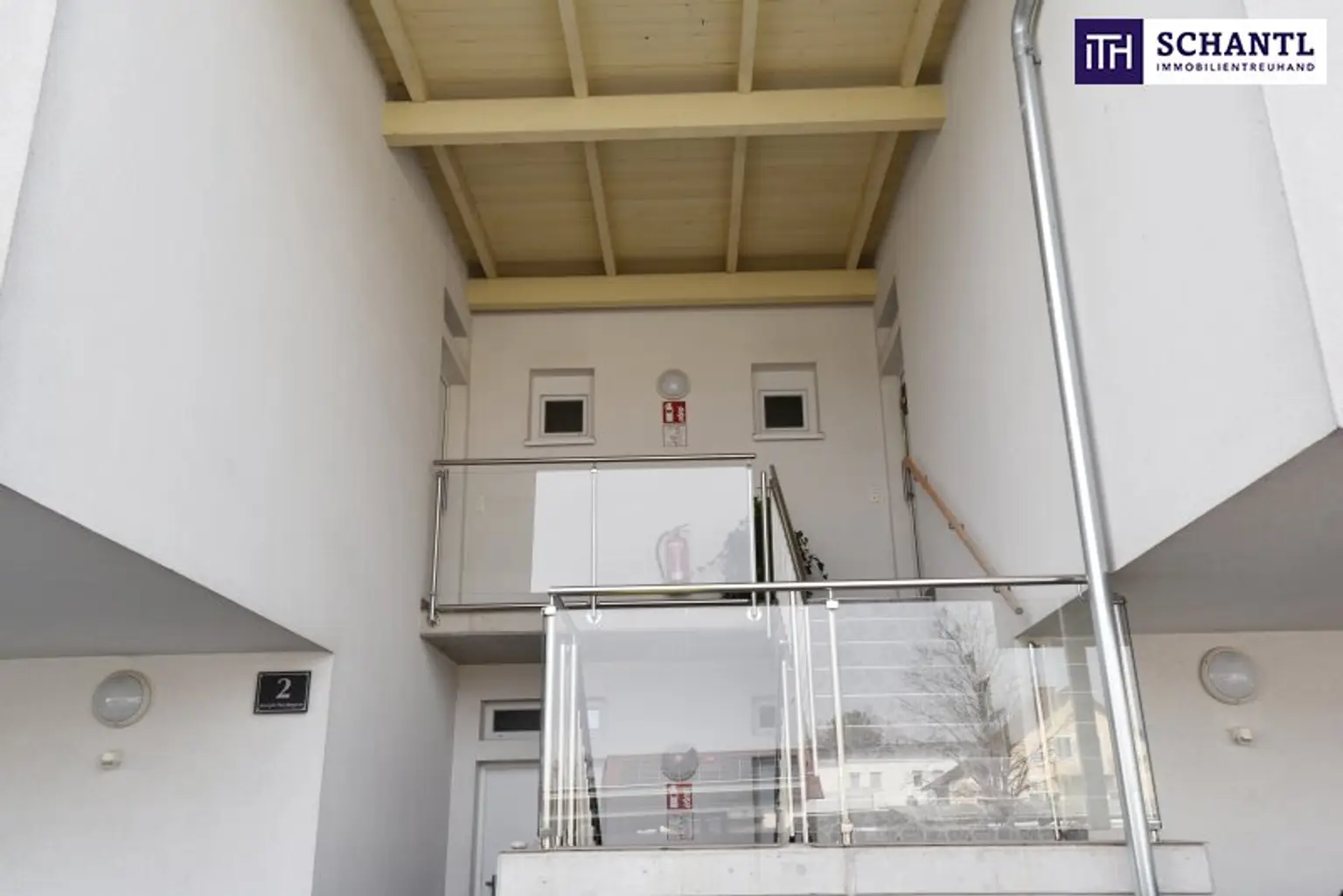 Traumhafte, lichtdurchflutete 3-Zimmer-Wohnung mit gigantischer Terrasse und Blick ins Grüne!