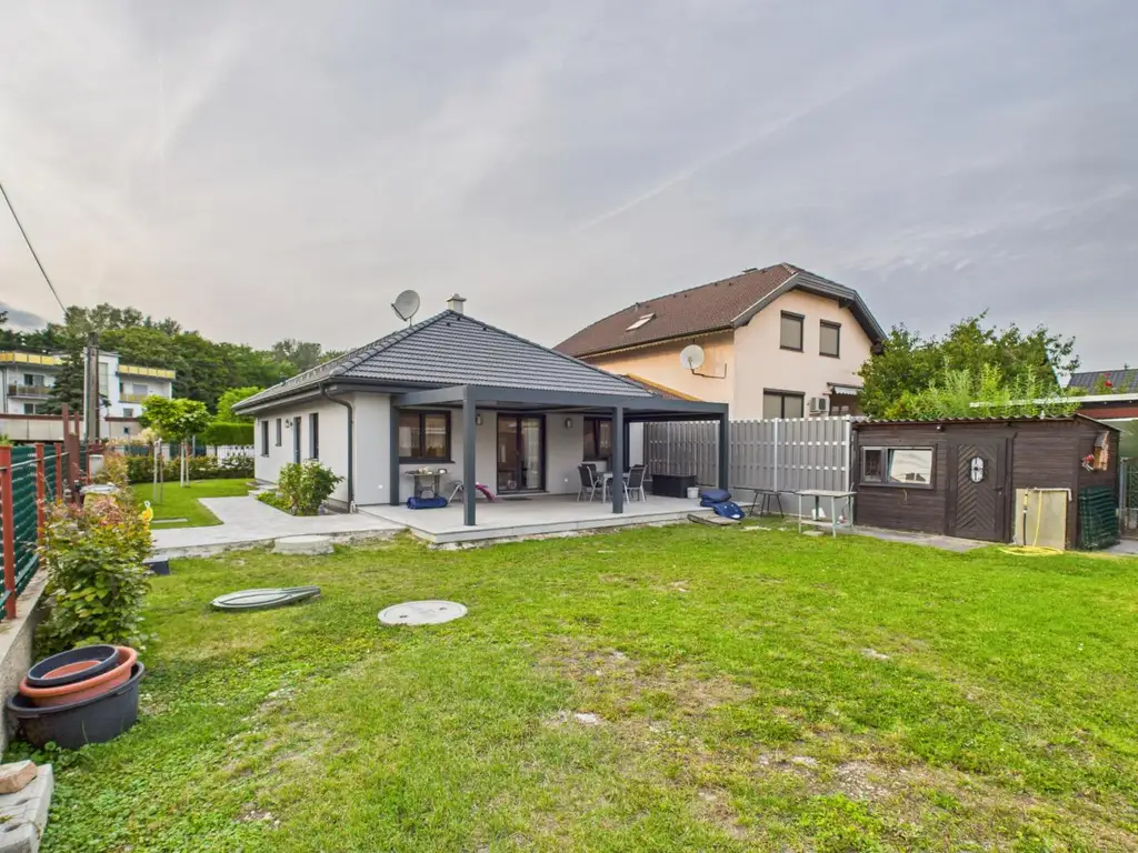 Bungalow auf Eigengrund in sehr ruhiger Lage mit großem Garten in Wien