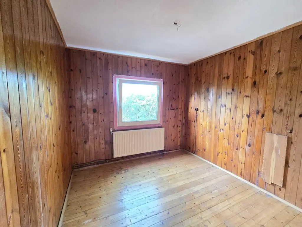 *** HAUS MIT POOL UND WINTERGARTEN - IDEAL FÜR NATUR- UND TIERFREUNDE ***