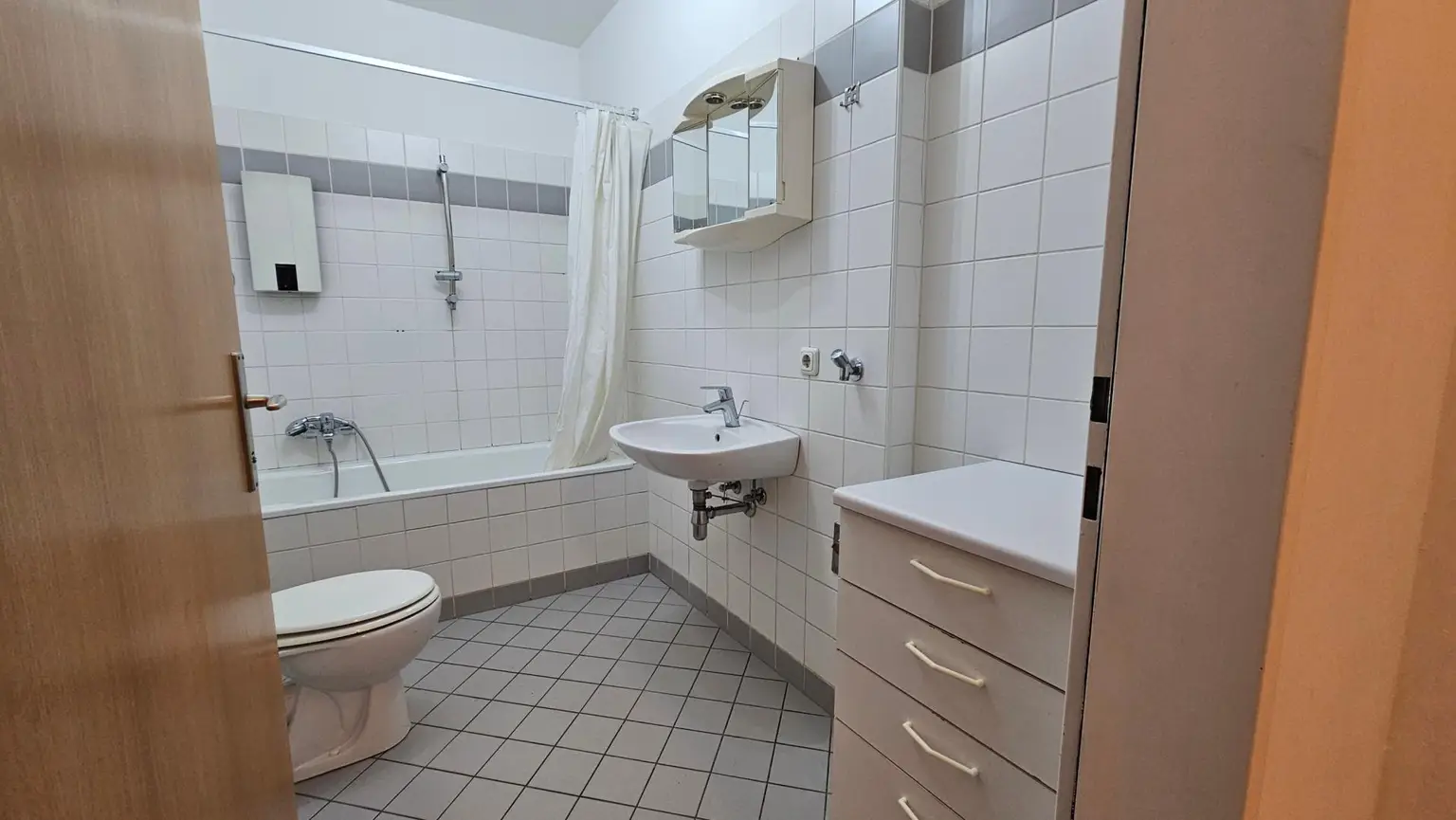 20251222_140308_resized