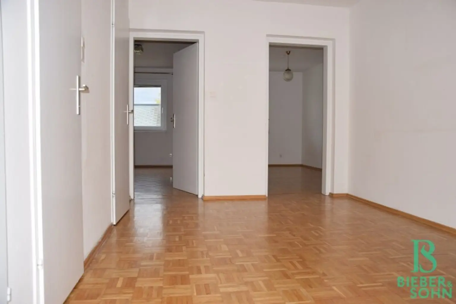 Sonnige Loggia-Wohnung mit Blick ins Grüne