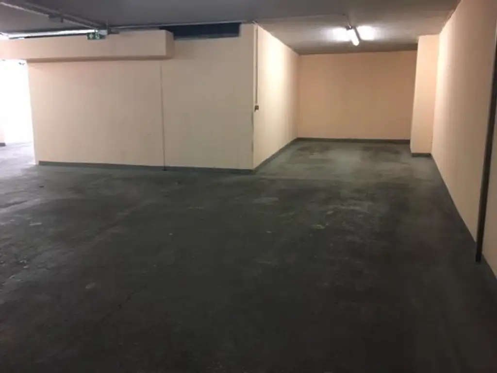 Laimäckergasse Puchsbaumplatz Garagenplatz (Regalplatz)