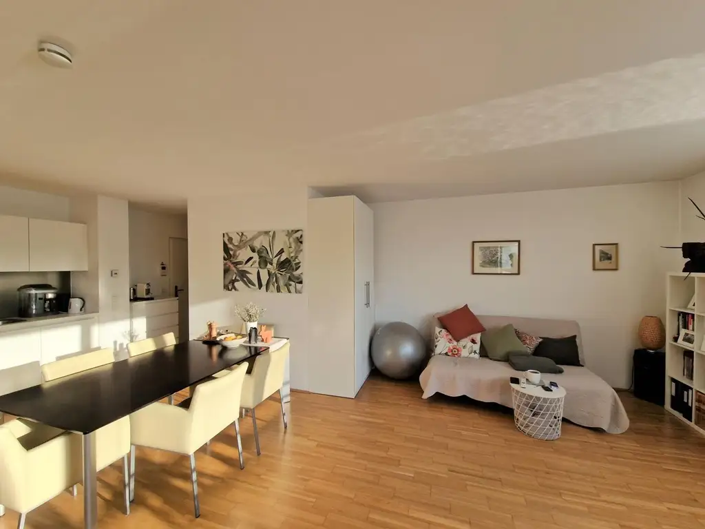 Moderne, westseitige DG-Terrassenwohnung - Nähe U4 und 5.Bezirk