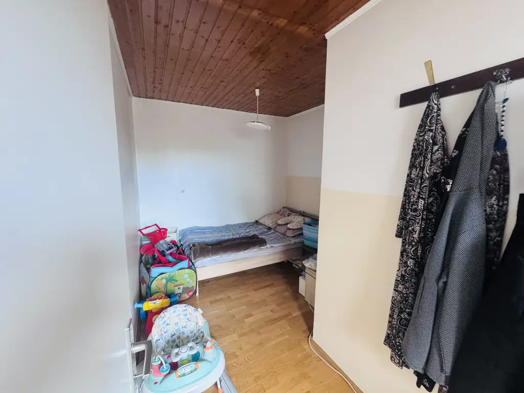 2-Familienhaus mit großem Garten in Ruhelage – ideal für Großfamilien