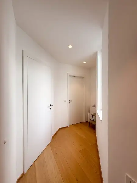 TOP MODERNE 2-Zimmer DG-Wohnung in bester City Lage zu vermieten!