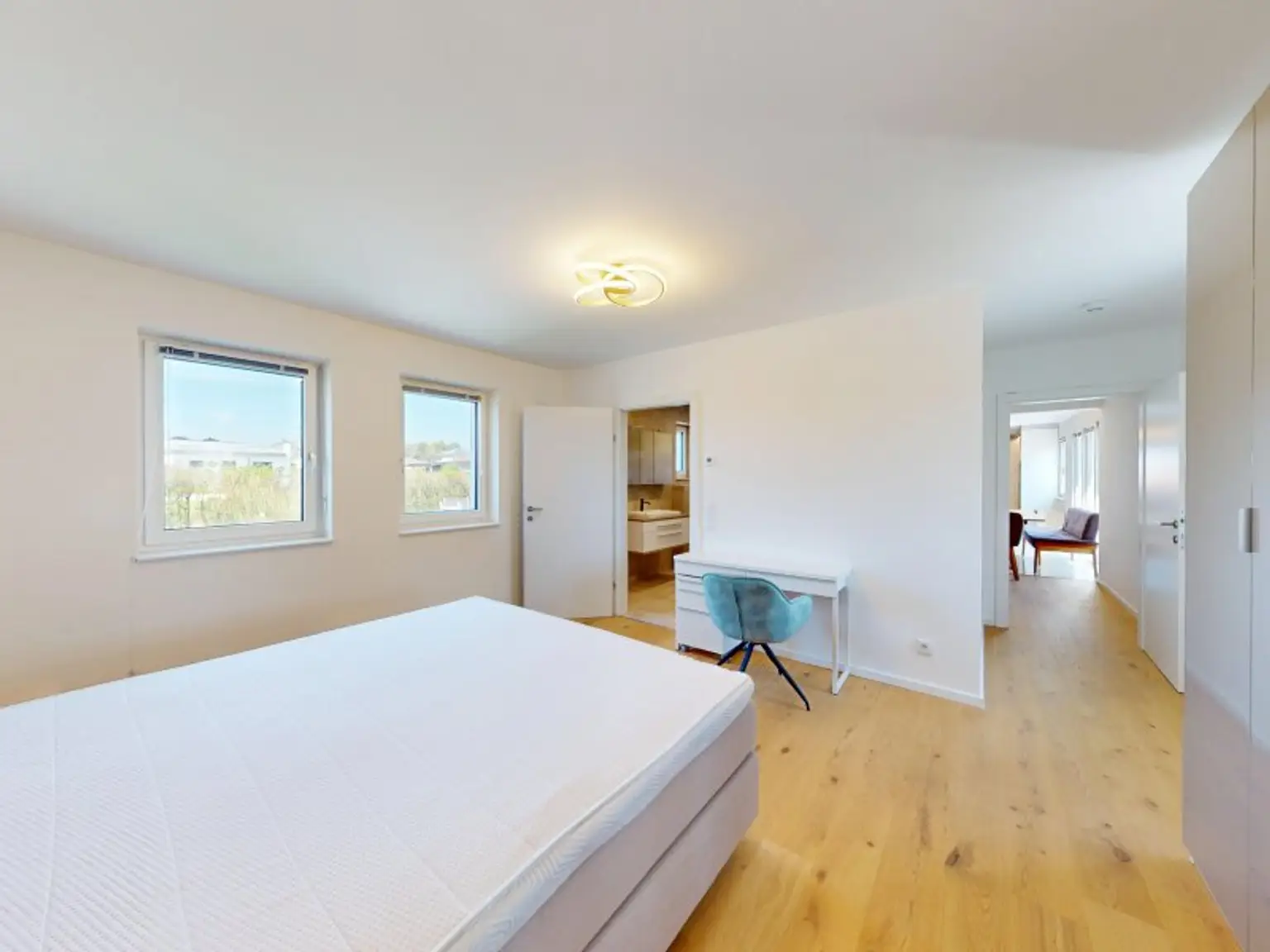 Masterbedroom mit Bad