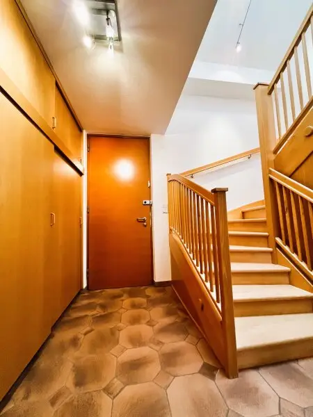 Eingangsbereich mit Einbauschränken