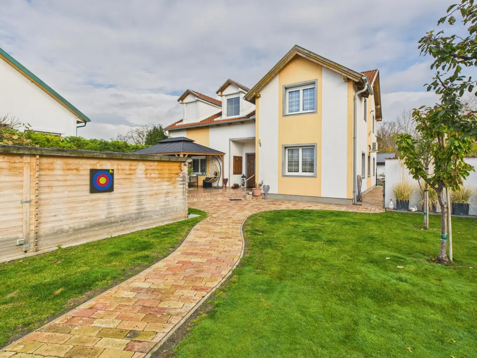 Sonnenverwöhntes Anwesen in Illmitz/Seewinkel - 2 Wohneinheiten -1 Lebensgefühl