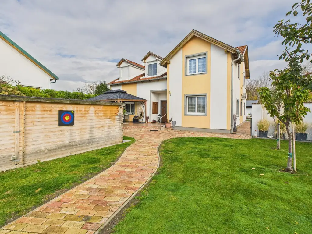 Sonnenverwöhntes Anwesen in Illmitz/Seewinkel - 2 Wohneinheiten -1 Lebensgefühl