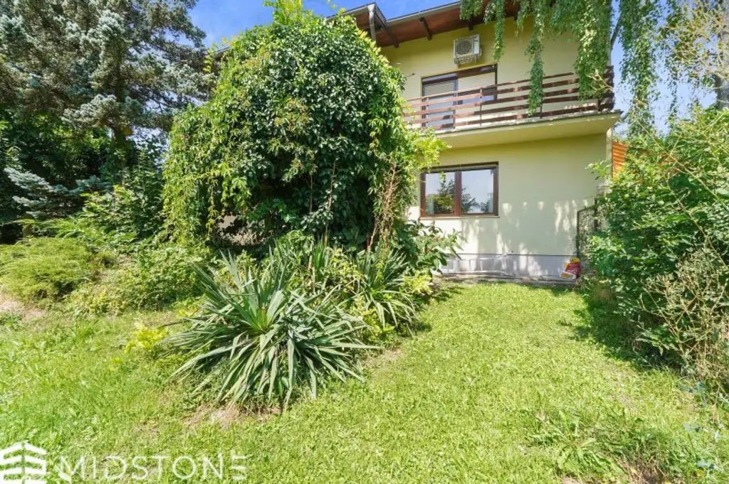 *Naturparadies in Orth an der Donau* Einfamilienhaus mit viel Potenzial und wunderschönem Garten