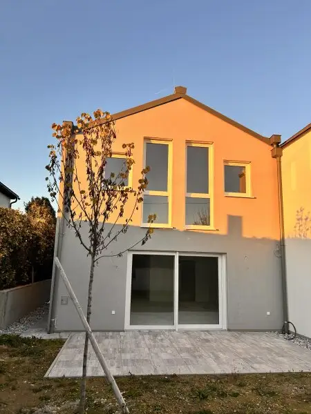 Alleineigentum ! Wohnen am See in einer Oase der Ruhe - mit 155 m2 Wohnfläche auf 2 Etagen zum Familienglück