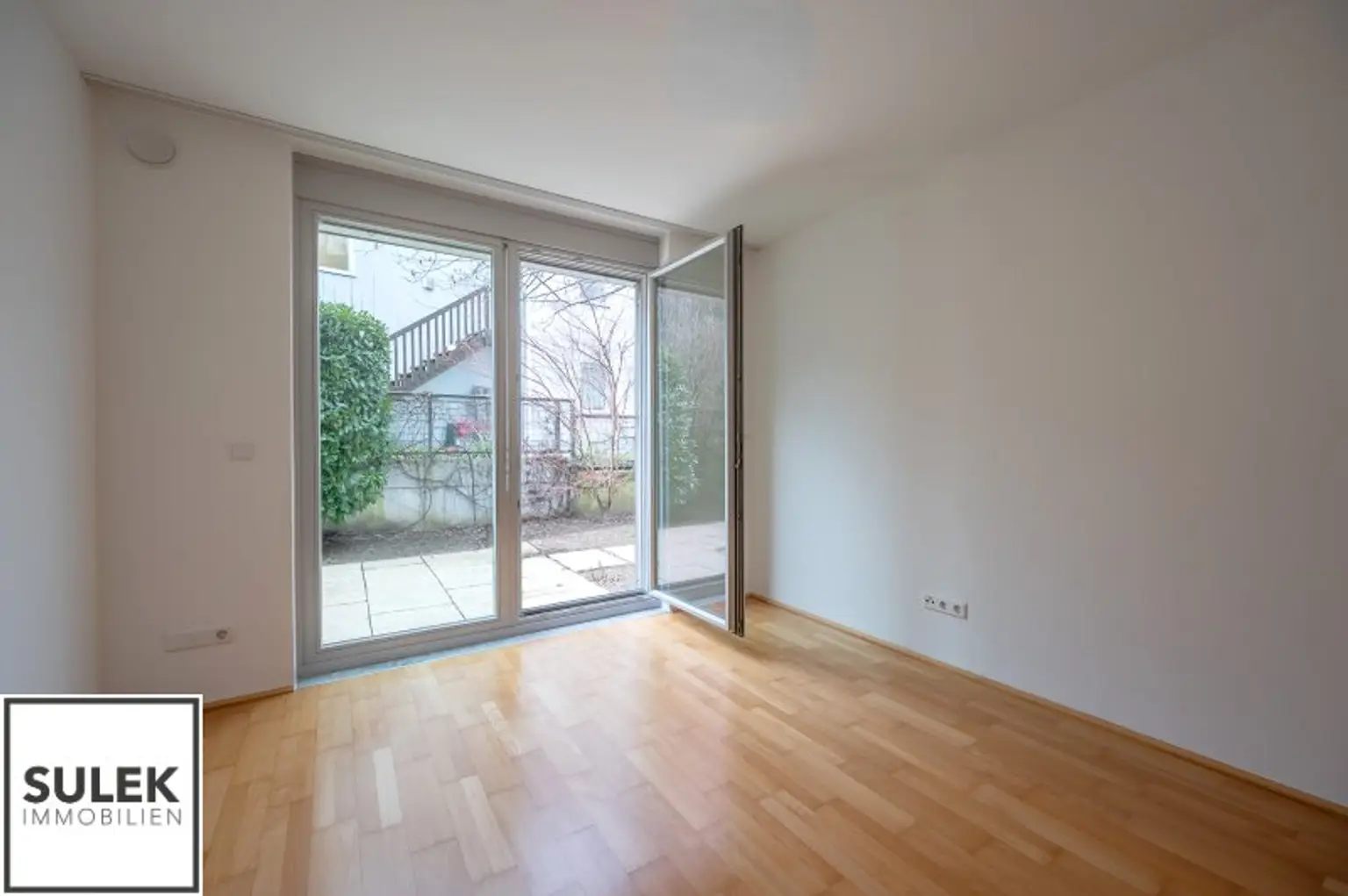 Kinder-/Schlafzimmer 1