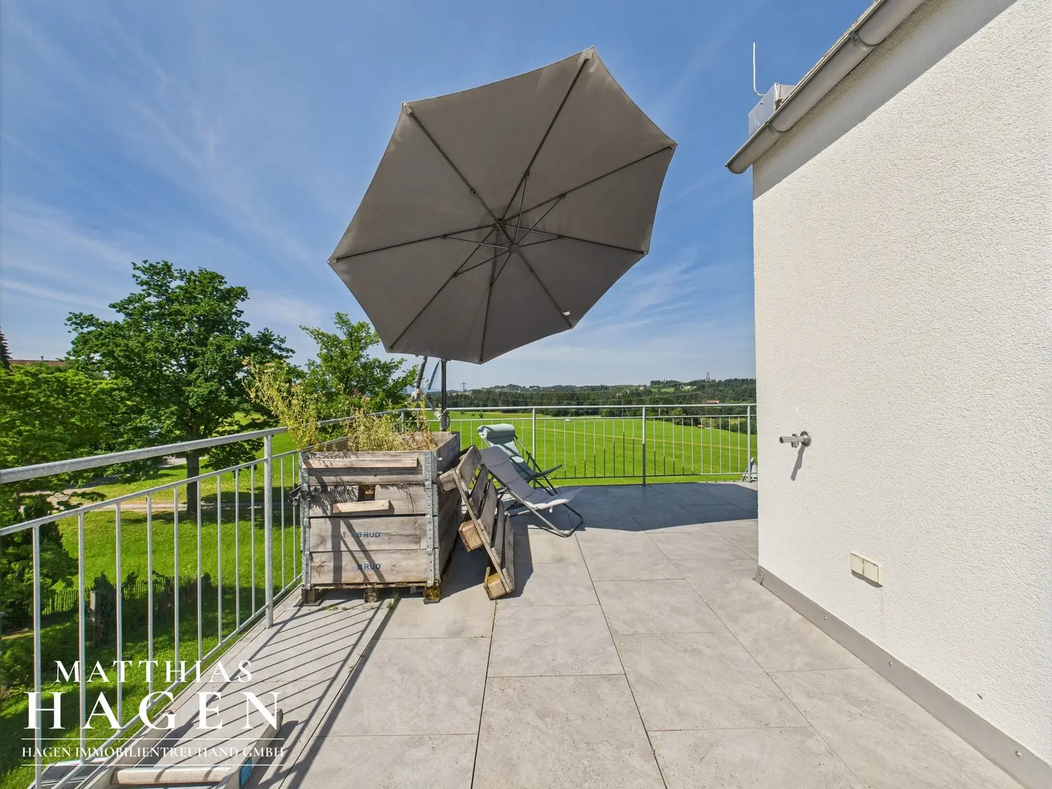 3-Zimmer-Maisonettewohnung mit zwei großen Terrassen und hoher Wohnqualität in Hohenweiler