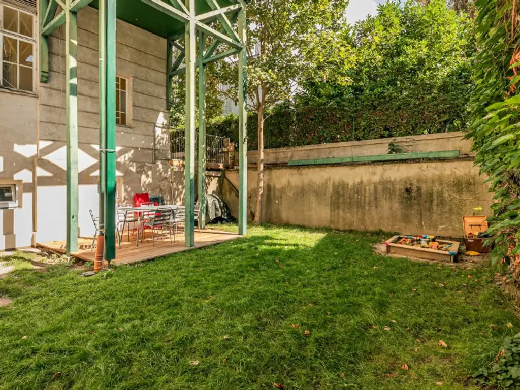Stilvolle Familienwohnung am Fuß des Küniglbergs - 4 Zimmer getrennt begehbar - Balkon, Klima, Gartennutzung