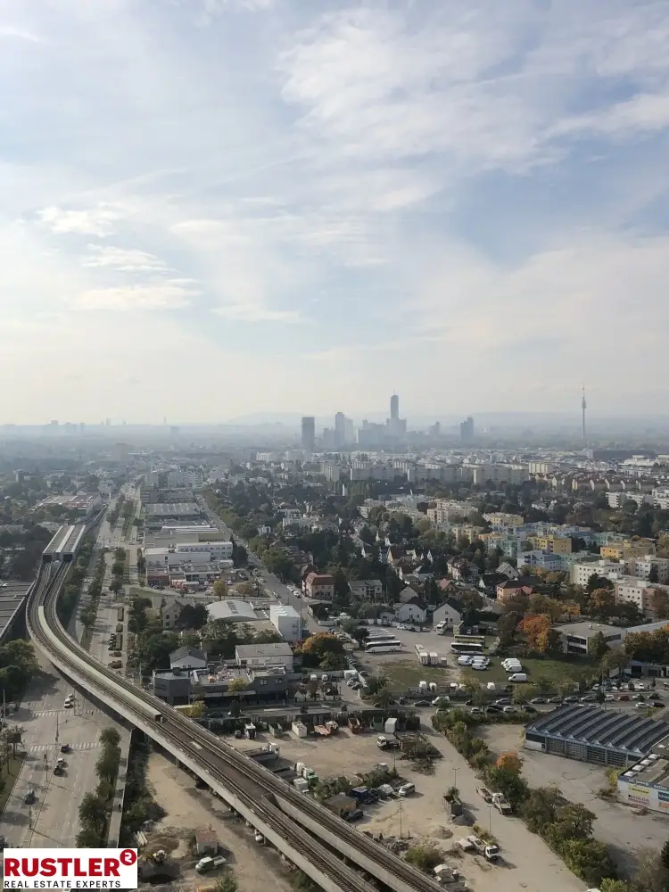 Atemberaubend -> Möblierte 4-Zimmer Wohnung mit traumhaftem Ausblick