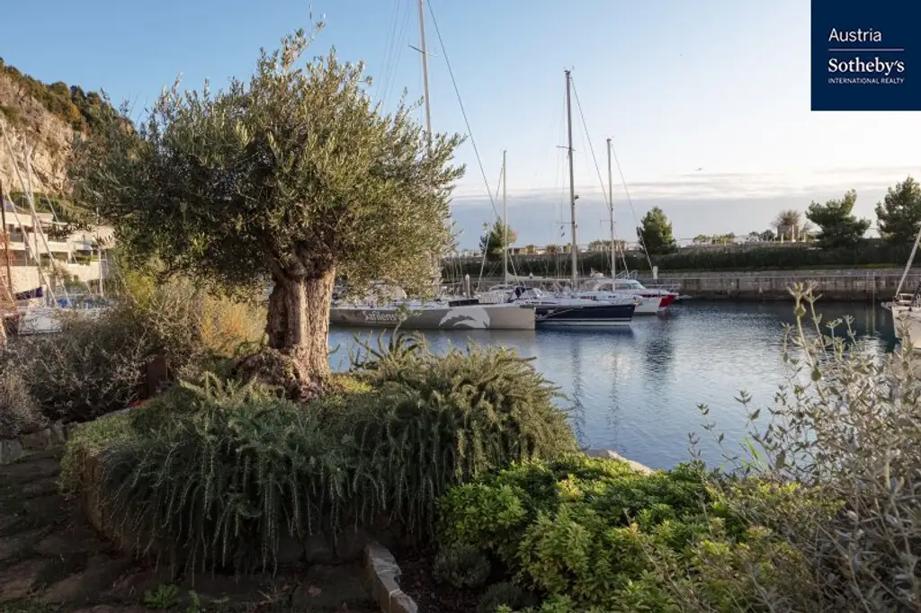 Exklusivvilla direkt am Meer – Traumhafte Lage in Sistiana, Italien