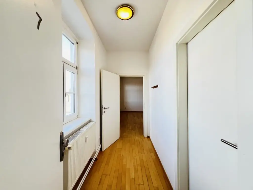 Zentral gelegenes Anlageobjekt in Loosdorf – 8 Wohnungen & 11 Stellplätze