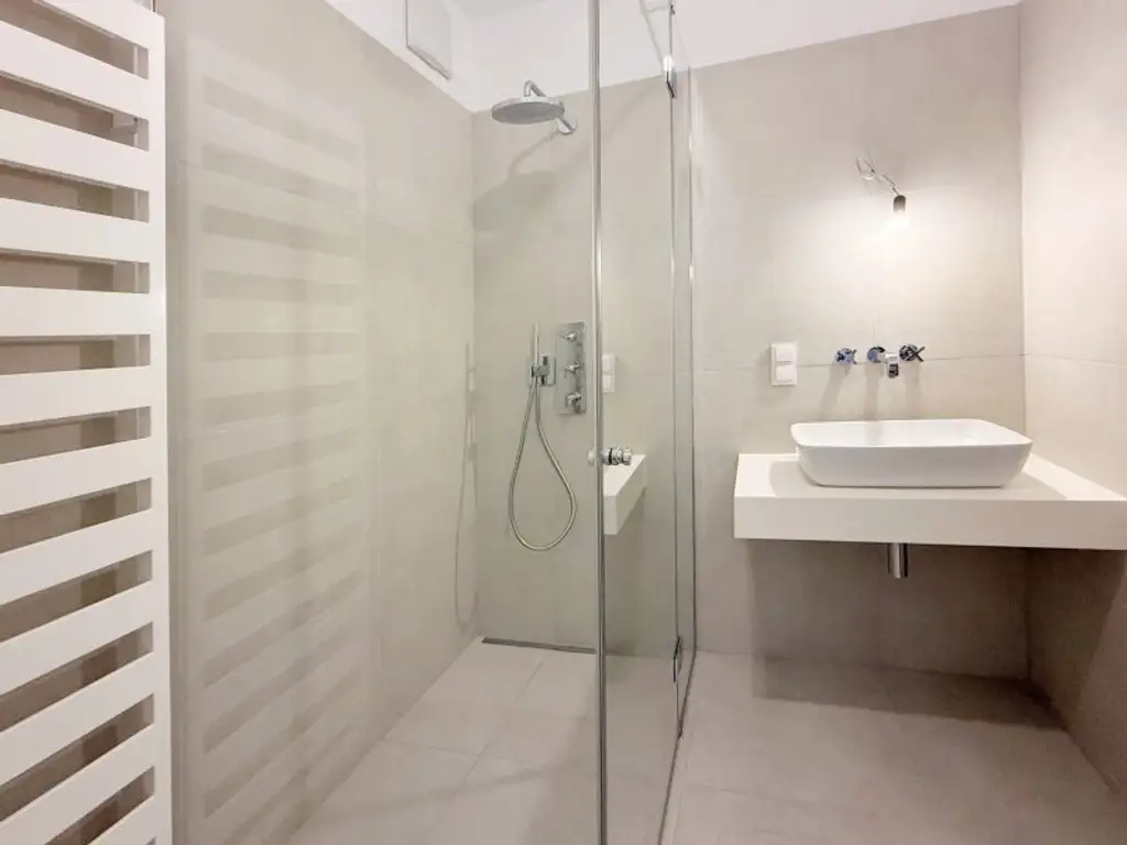 Luxuriöse Neubauwohnung zur Miete im „The Shore“ – Leben am Wasser