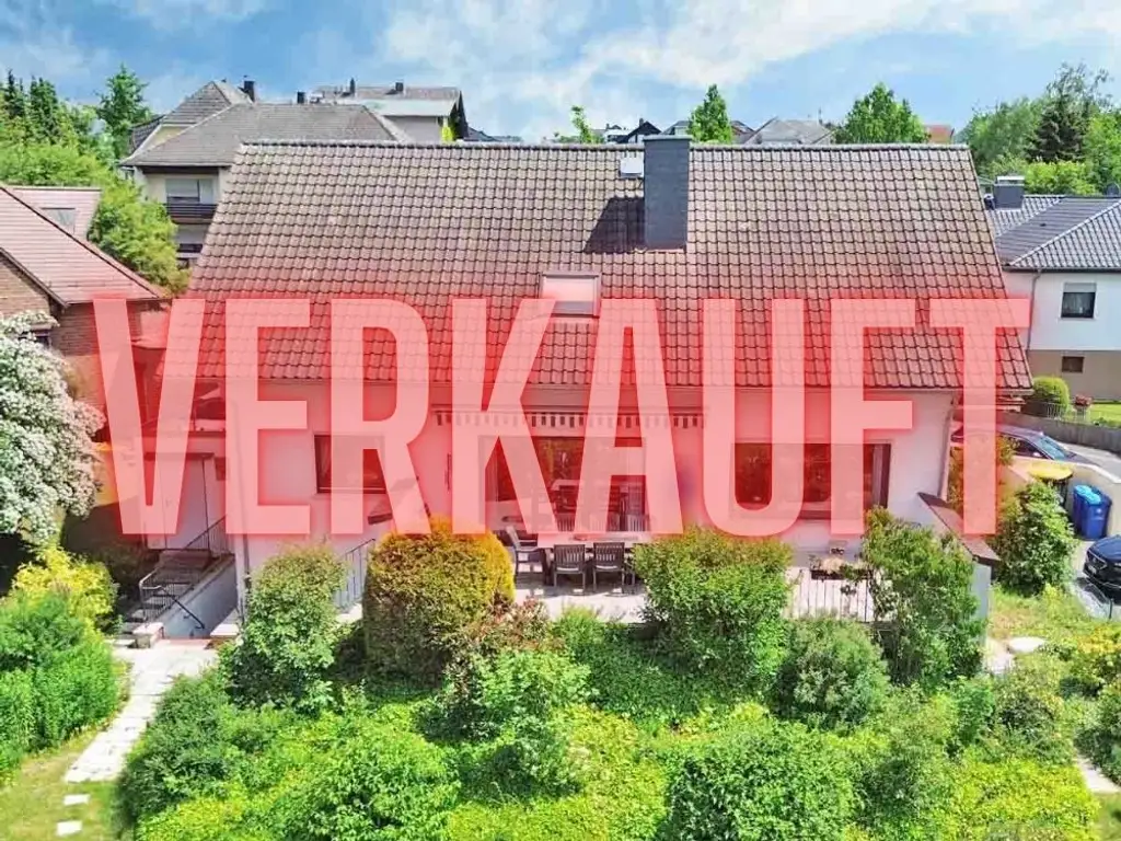 Großzügiges Einfamilienhaus in attraktiver Wohnlage auf 966 m² Grundstück
