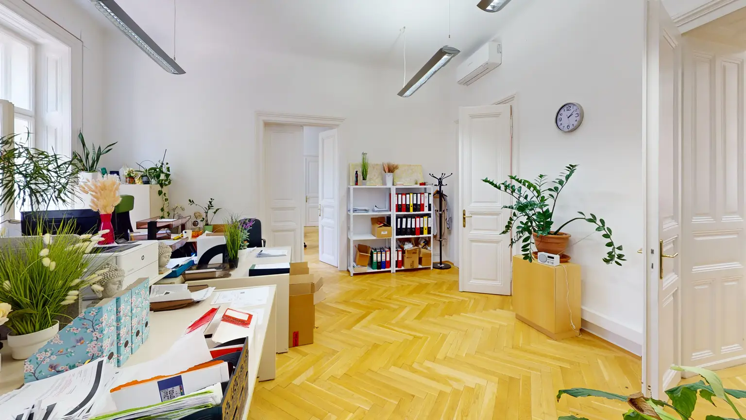 Repräsentatives Altbau-Office am Börseplatz – Nachmieter ab ca. Oktober 2025 gesucht