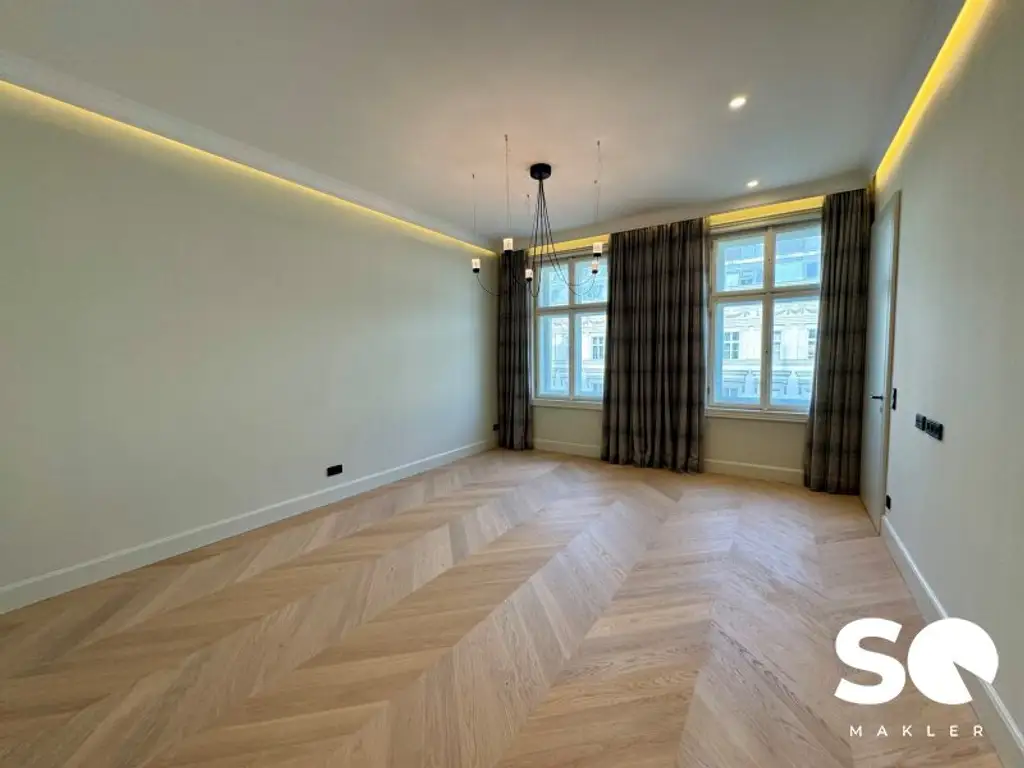 #SQ - ELEGANTER ERSTBEZUG IN ZENTRALER LAGE: STILVOLL SANIERTE ALTBAUWOHNUNG NÄHE INNENSTADT