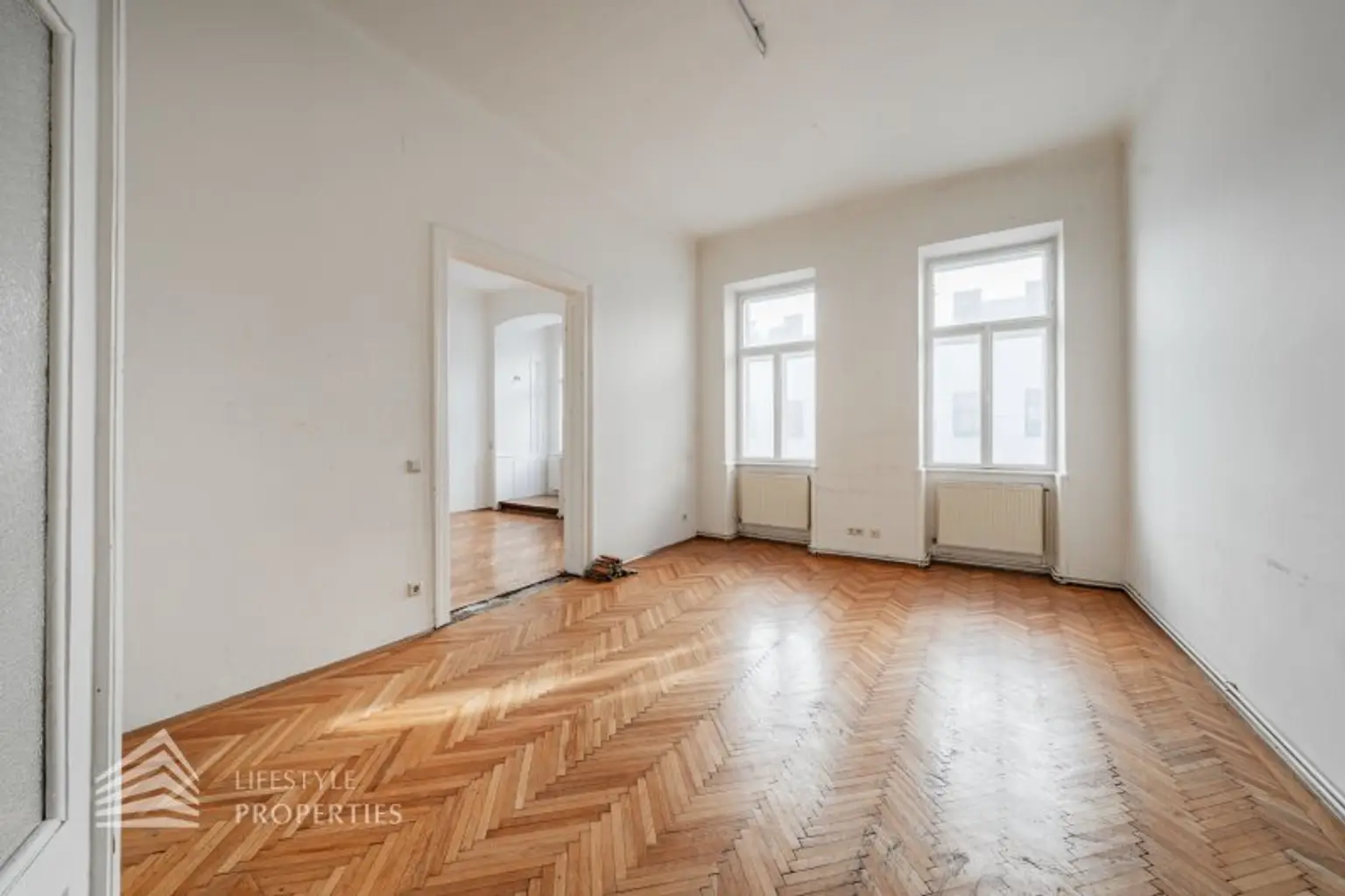 Sanierungsbedürftige Garconniere in ruhiger Lage des 9. Bezirks! Nähe Liechtensteinpark by Lifestyle Properties GmbH