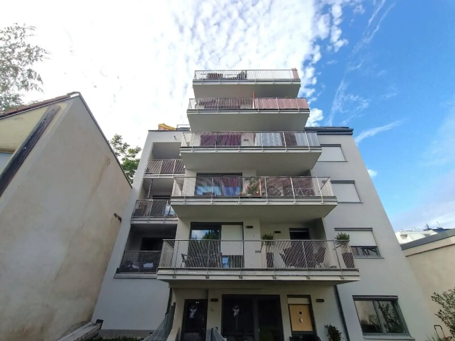 Neubau! Single-Wohnung mit traumhaften Ausblick im 14. Bezirk! U4 Unter Sankt Veit fußläufig erreichbar! (Stellplatz optional verfügbar)