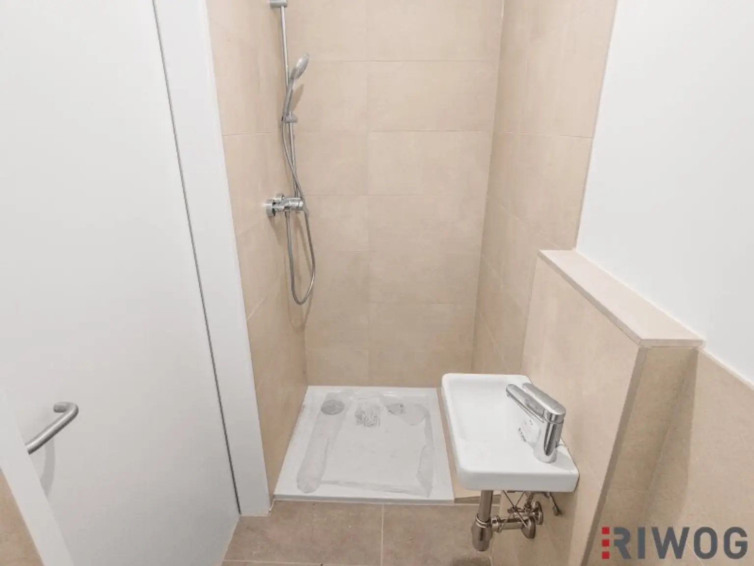 124m² Betriebsobjekt mit Halle und Büro | ebenerdige Einfahrt möglich | Luftwärmepumpe | Dusche und WC