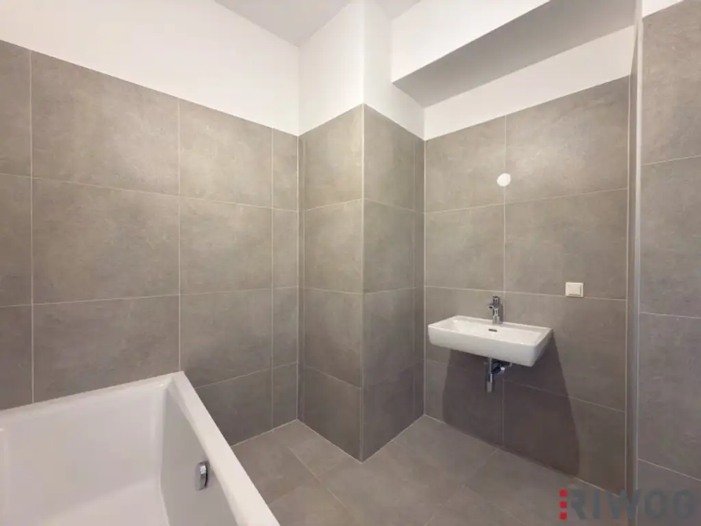 HERBSTAKTION - NEUE PREISE | 2-Zimmer Altbauwohnung mit geräumiger Wohnküche | Fernwärme