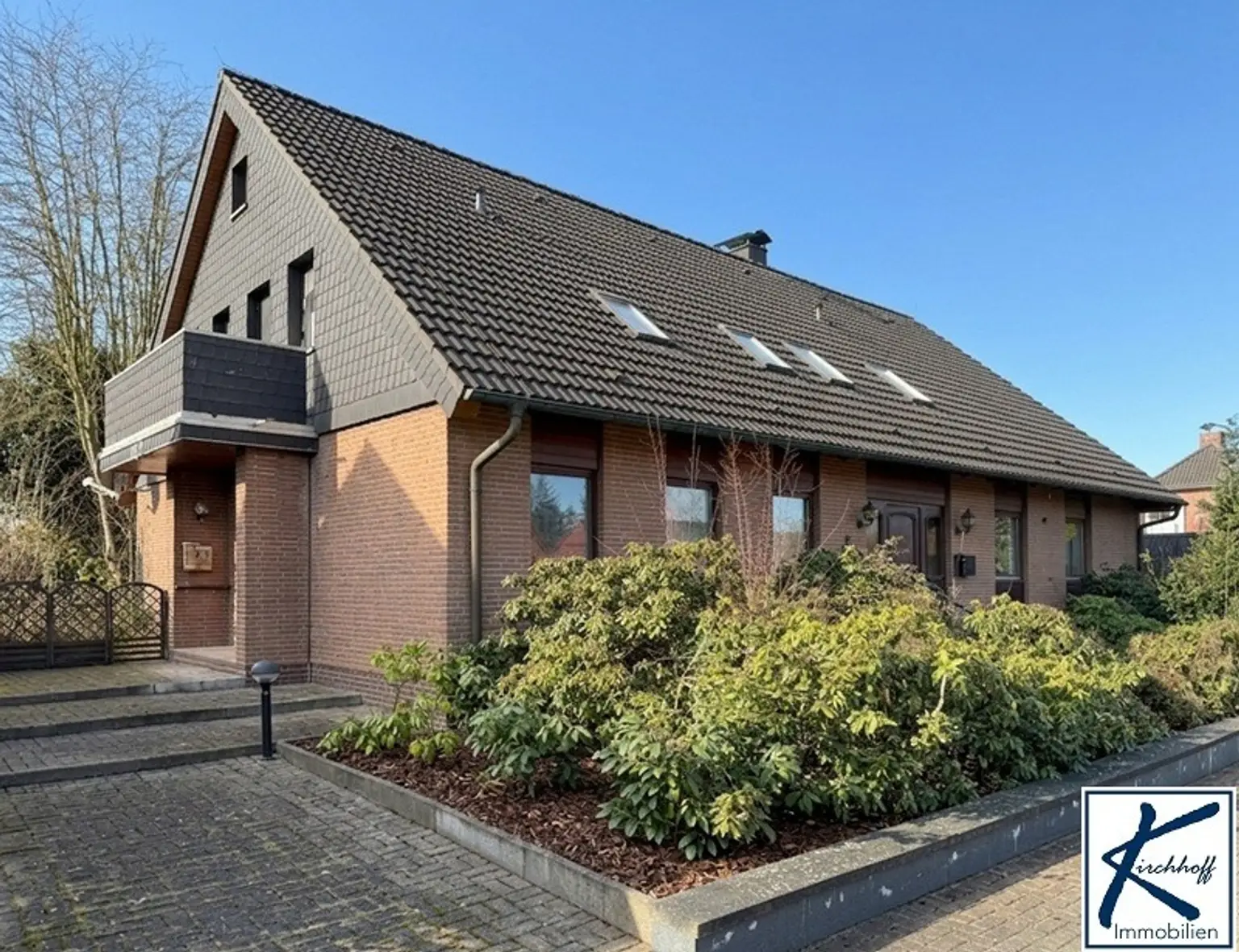 Viel Platz für Ihre Lebensmodelle – attraktives Zweifamilienhaus mit Flexibilität in Lutter