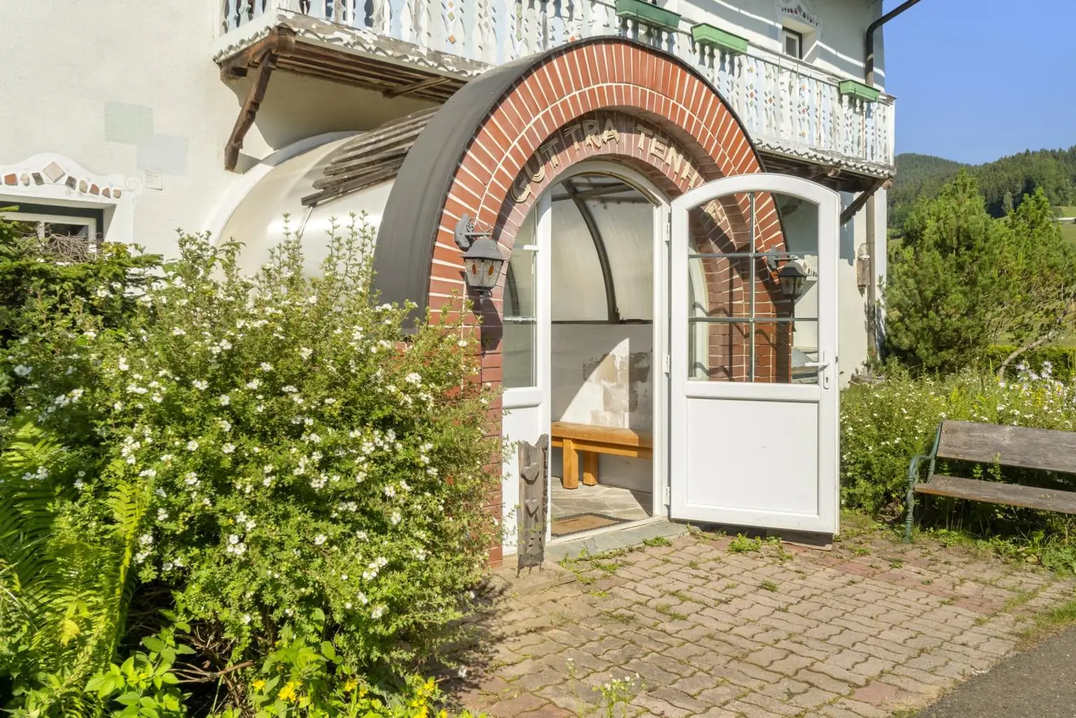Eingang zum Trattenhof