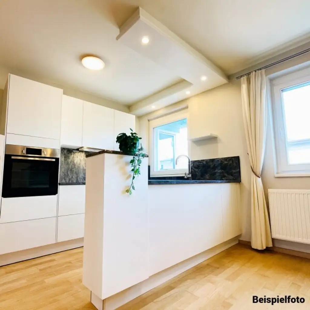 WOHNEN MIT AUSBLICK: Wunderschöne 3-Zimmerwohnung mit 2 verglasten Balkonen nahe Stadtgrenze von INNSBRUCK!
