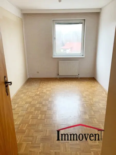 ICH BIN ZU KAUFEN - 3-Zimmerwohnung mit Balkon und Parkplatz in der Schwarzlackenau!