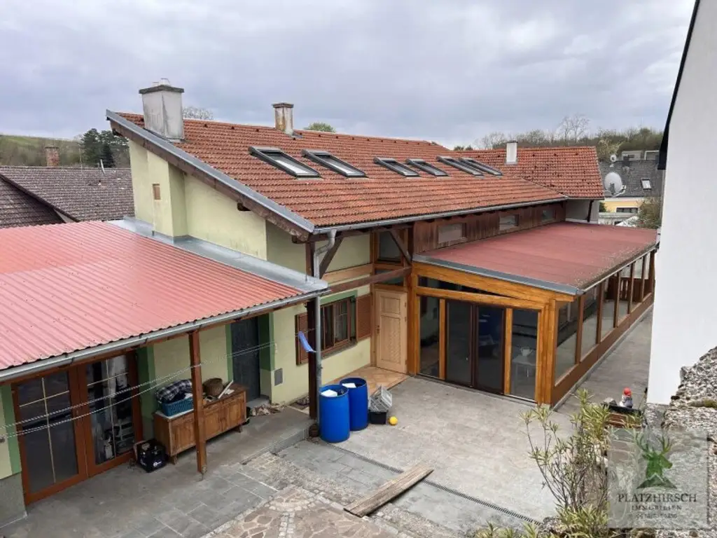 Einzigartiges Liebhaberobjekt mit toskanischem Flair, riesigem Garten, herrlichem Wintergarten, in Prottes - 35 Min von Wien - 8 Minuten von Gänserndorf