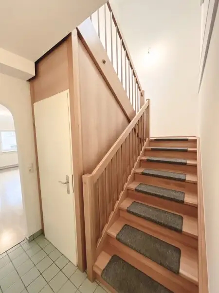 Helle 4-Zimmer-Maisonettewohnung mit großzügiger Terrasse