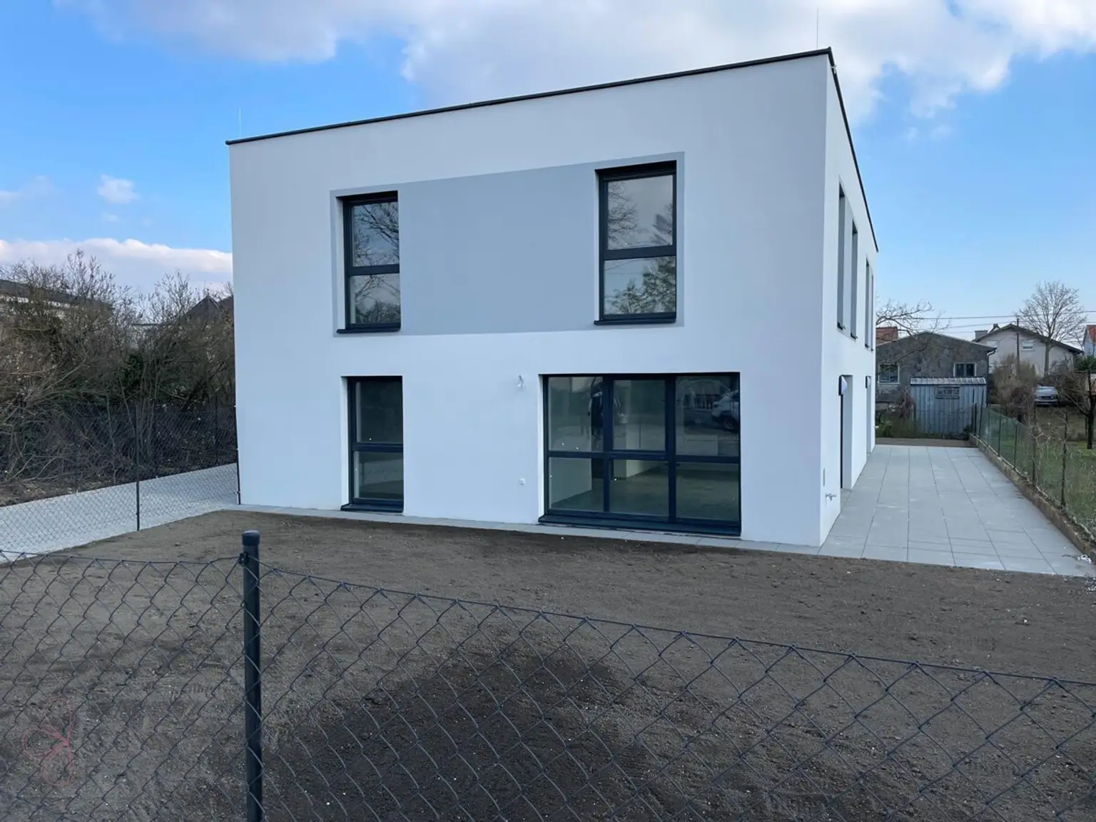 Modernes Neubauhaus für Kurzzeit- und Firmenvermietung in Gerasdorf bei Wien