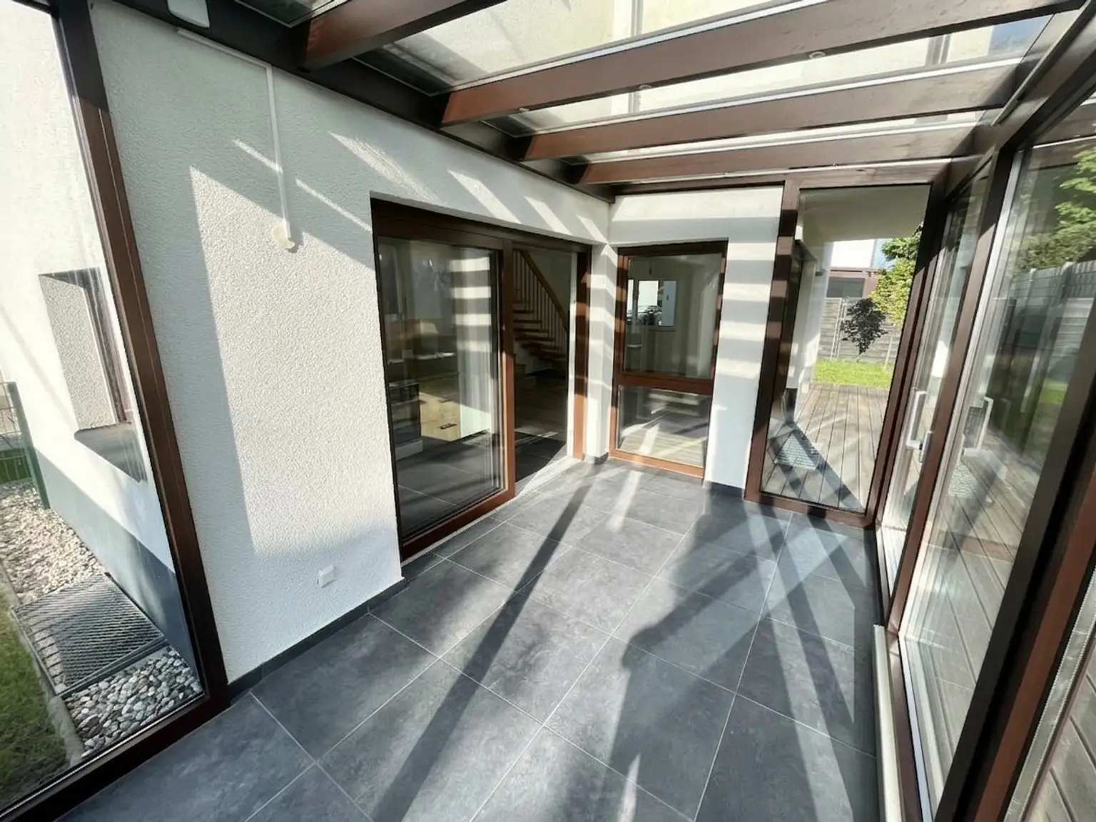 Traumhaftes Einfamilienhaus in Wien mit Garten, Terrassen und Stellplatz