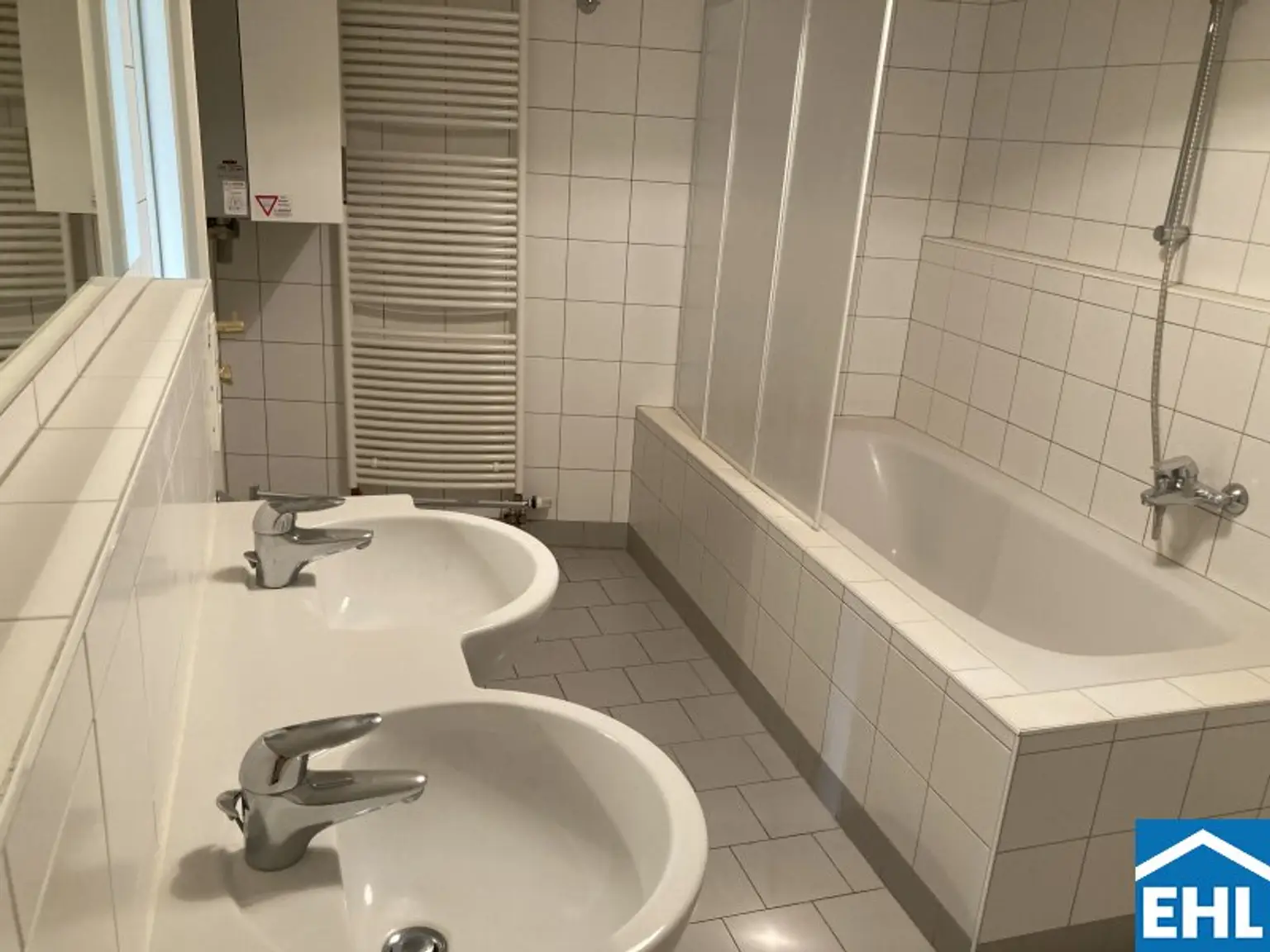 Großzügige 2-Zimmerwohnung mit 85 m² Dachterrasse direkt an der Mariahilfer Straße!