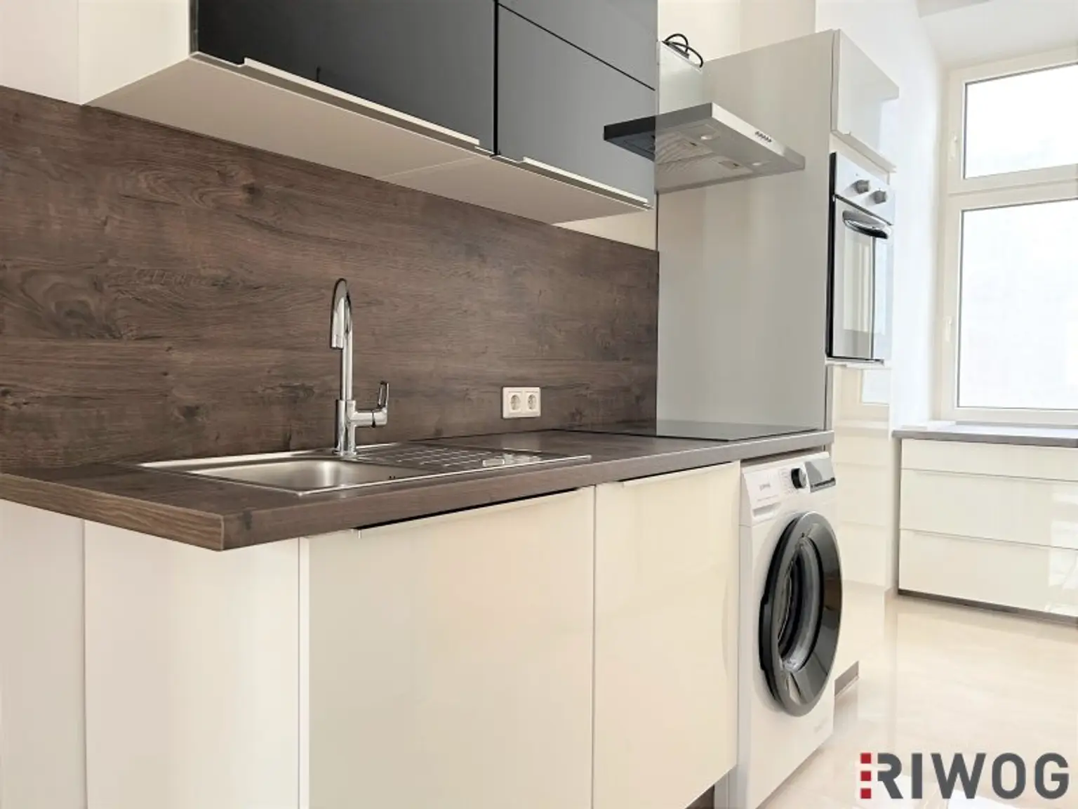 4-Zimmer mit separater Küche II 1. Stockwerk II WG-geeignet II Nähe AKH Wien, U6 Alser Straße und Campus der Uni Wien / Med Uni Wien